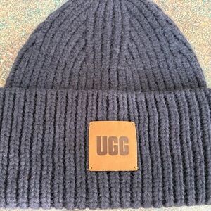 UGG Men's Rib Knit Beanie